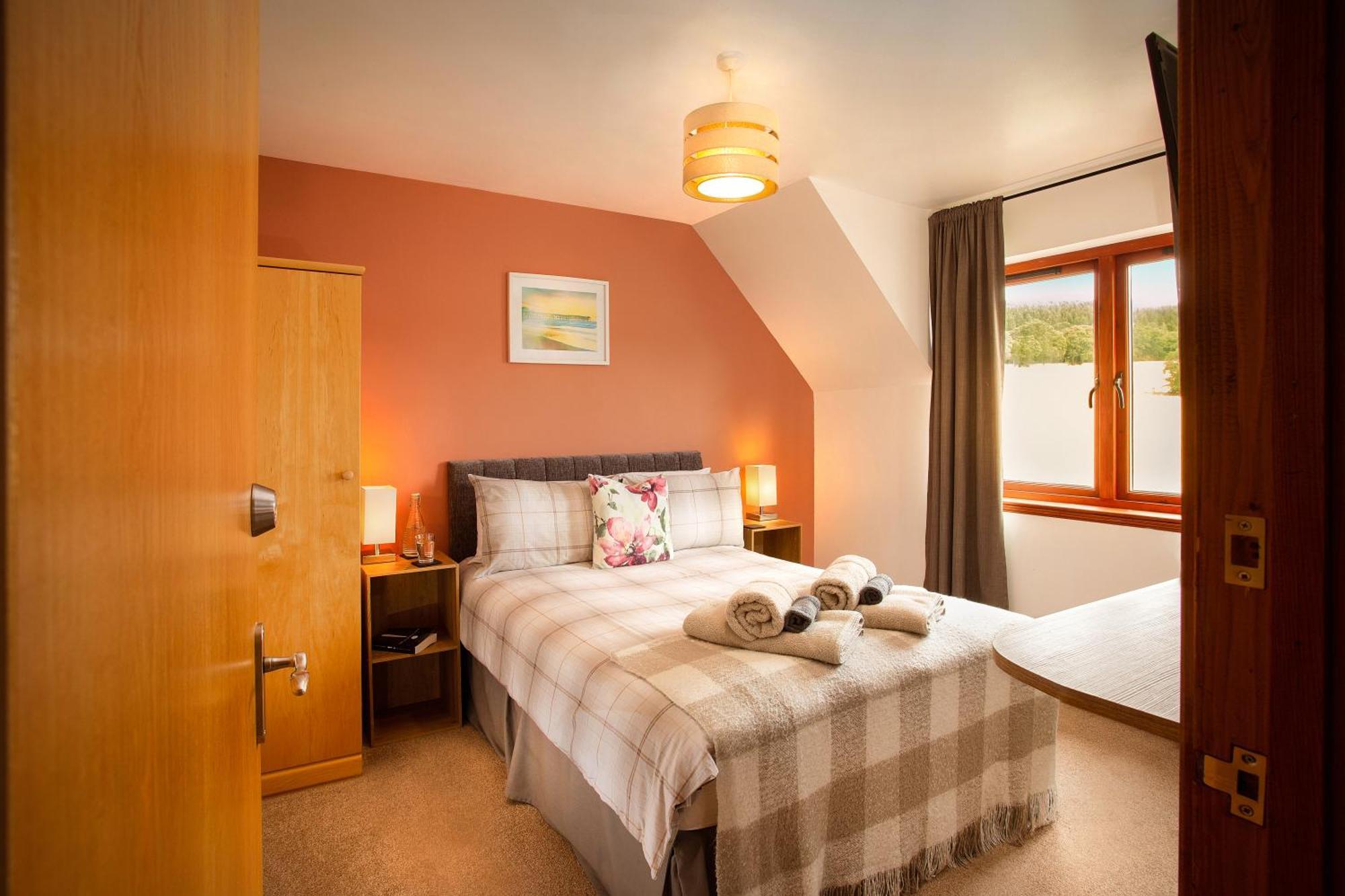 Beechwood Lodge Guesthouse Alness Dış mekan fotoğraf